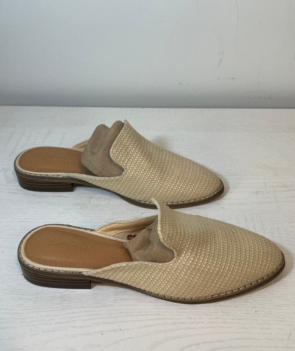 INDIGO RD Raffia Low Heel Mule In Light Natural sze 7.5